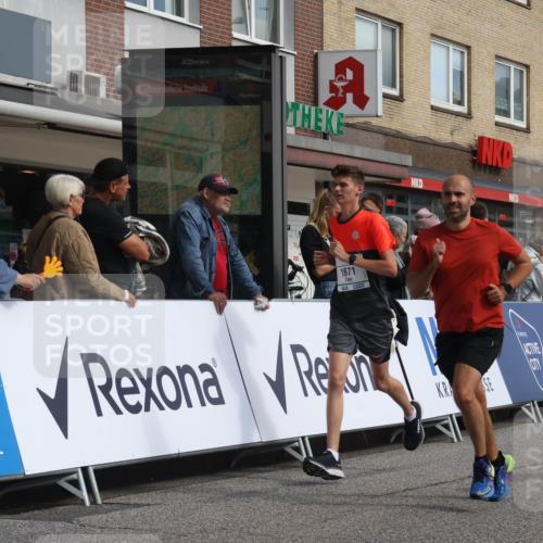 15.09.2024 - PSD Bank Halbmarathon Michael Strokosch http://msf.ph/oto/7060072 15.09.2024 11:41:58 Ziel 726, 735, 763, 953, 1215, 1309, 1542, 1671, 2661 meine-sportfotos.de