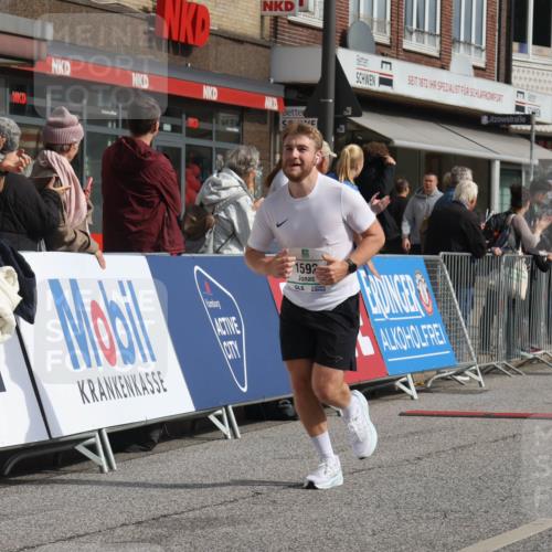 15.09.2024 - PSD Bank Halbmarathon Michael Strokosch http://msf.ph/oto/7060109 15.09.2024 11:42:06 Ziel 726, 735, 763, 920, 1215, 1566, 1592, 1671, 1875, 2661 meine-sportfotos.de