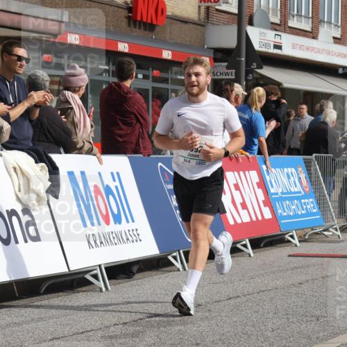 15.09.2024 - PSD Bank Halbmarathon Michael Strokosch http://msf.ph/oto/7060110 15.09.2024 11:42:07 Ziel 735, 763, 920, 1215, 1259, 1566, 1592, 1671, 1875, 2661 meine-sportfotos.de