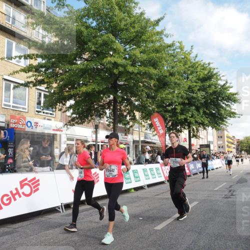15.09.2024 - PSD Bank Halbmarathon Miley Keyser http://msf.ph/oto/7060125 15.09.2024 12:08:25 Ziel 1869, 1917, 2011, 2281, 2397, 2401, 2642, 2668, 3049, 3110, 3360, 3496 meine-sportfotos.de