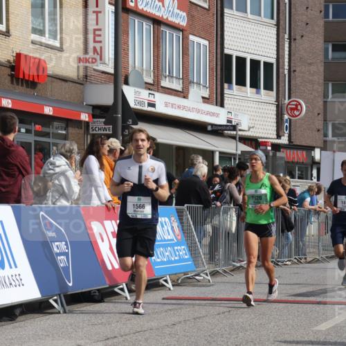 15.09.2024 - PSD Bank Halbmarathon Michael Strokosch http://msf.ph/oto/7060126 15.09.2024 11:42:09 Ziel 735, 920, 1151, 1215, 1259, 1470, 1566, 1592, 1671, 1875, 2643, 2661 meine-sportfotos.de
