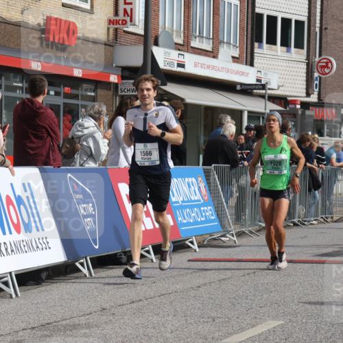15.09.2024 - PSD Bank Halbmarathon Michael Strokosch http://msf.ph/oto/7060128 15.09.2024 11:42:09 Ziel 735, 920, 1151, 1215, 1259, 1470, 1566, 1592, 1671, 1875, 2643, 2661 meine-sportfotos.de