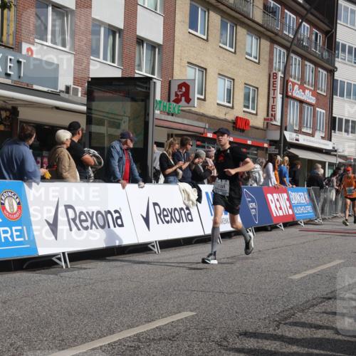 15.09.2024 - PSD Bank Halbmarathon Michael Strokosch http://msf.ph/oto/7060182 15.09.2024 11:42:18 Ziel 772, 920, 968, 1151, 1259, 1470, 1533, 1559, 1566, 1592, 1774, 1875, 2643 meine-sportfotos.de