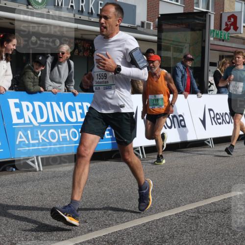 15.09.2024 - PSD Bank Halbmarathon Michael Strokosch http://msf.ph/oto/7060214 15.09.2024 11:42:22 Ziel 772, 920, 968, 1151, 1259, 1470, 1533, 1559, 1566, 1774, 1875, 2643 meine-sportfotos.de