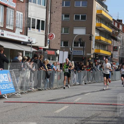15.09.2024 - PSD Bank Halbmarathon Michael Strokosch http://msf.ph/oto/7060223 15.09.2024 11:42:24 Ziel 772, 968, 1116, 1151, 1259, 1470, 1479, 1533, 1559, 1774, 1875, 2610, 2643 meine-sportfotos.de