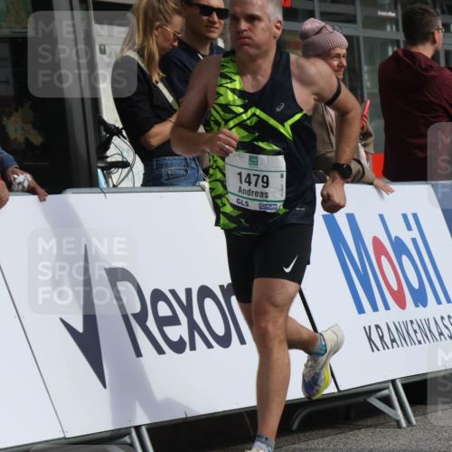 15.09.2024 - PSD Bank Halbmarathon Michael Strokosch http://msf.ph/oto/7060241 15.09.2024 11:42:31 Ziel 715, 772, 956, 968, 1116, 1213, 1468, 1479, 1533, 1559, 1589, 1719, 1774, 2610, 2659 meine-sportfotos.de