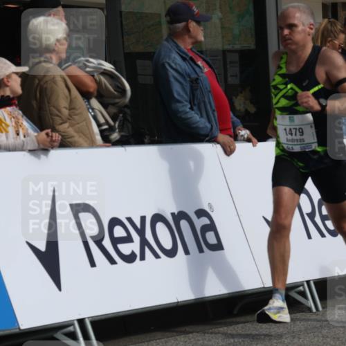 15.09.2024 - PSD Bank Halbmarathon Michael Strokosch http://msf.ph/oto/7060243 15.09.2024 11:42:31 Ziel 715, 772, 956, 968, 1116, 1213, 1468, 1479, 1533, 1559, 1589, 1719, 1774, 2610, 2659 meine-sportfotos.de