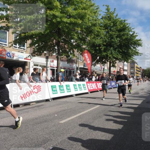 15.09.2024 - PSD Bank Halbmarathon Miley Keyser http://msf.ph/oto/7060249 15.09.2024 12:08:34 Ziel 791, 1869, 2003, 2011, 2088, 2281, 2401, 2642, 2668, 3049, 3360, 3554, 3559 meine-sportfotos.de