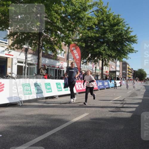 15.09.2024 - PSD Bank Halbmarathon Miley Keyser http://msf.ph/oto/7060251 15.09.2024 10:31:57 Ziel 11, 56, 57, 151, 202, 223, 267, 276, 299 meine-sportfotos.de