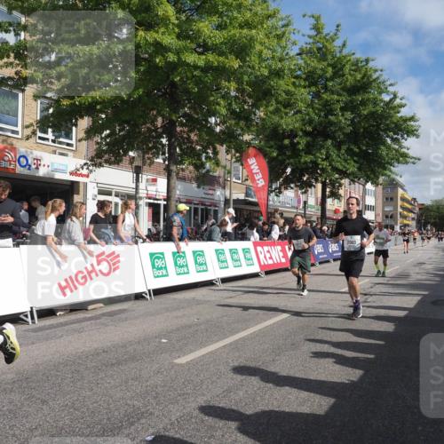 15.09.2024 - PSD Bank Halbmarathon Miley Keyser http://msf.ph/oto/7060253 15.09.2024 12:08:34 Ziel 791, 1869, 2003, 2011, 2088, 2281, 2401, 2642, 2668, 3049, 3360, 3554, 3559 meine-sportfotos.de