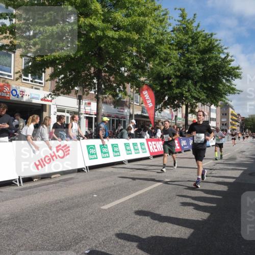 15.09.2024 - PSD Bank Halbmarathon Miley Keyser http://msf.ph/oto/7060257 15.09.2024 12:08:34 Ziel 791, 1869, 2003, 2011, 2088, 2281, 2401, 2642, 2668, 3049, 3360, 3554, 3559 meine-sportfotos.de