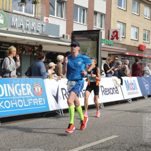 15.09.2024 - PSD Bank Halbmarathon Michael Strokosch http://msf.ph/oto/7060261 15.09.2024 11:42:34 Ziel 715, 956, 1116, 1213, 1292, 1468, 1479, 1589, 1719, 1774, 2610, 2659 meine-sportfotos.de