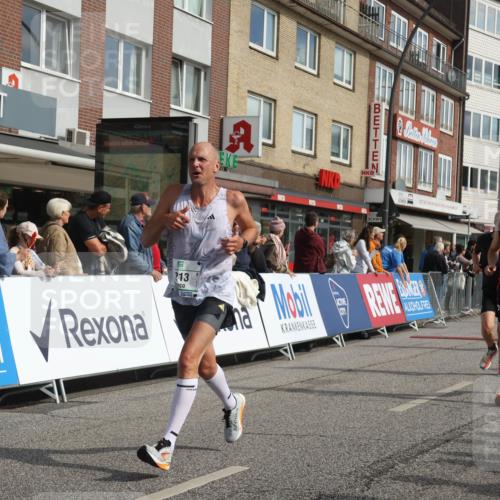 15.09.2024 - PSD Bank Halbmarathon Michael Strokosch http://msf.ph/oto/7060268 15.09.2024 11:42:35 Ziel 715, 956, 1116, 1213, 1292, 1468, 1479, 1589, 1719, 2610, 2659 meine-sportfotos.de