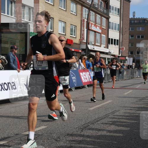 15.09.2024 - PSD Bank Halbmarathon Michael Strokosch http://msf.ph/oto/7060278 15.09.2024 11:42:37 Ziel 715, 760, 956, 1116, 1213, 1292, 1468, 1479, 1589, 1719, 2489, 2610, 2659 meine-sportfotos.de