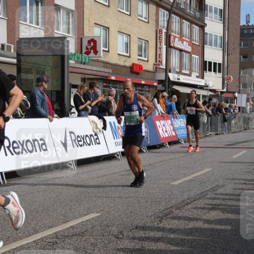 15.09.2024 - PSD Bank Halbmarathon Michael Strokosch http://msf.ph/oto/7060285 15.09.2024 11:42:37 Ziel 715, 760, 956, 1116, 1213, 1292, 1468, 1479, 1589, 1719, 2489, 2610, 2659 meine-sportfotos.de