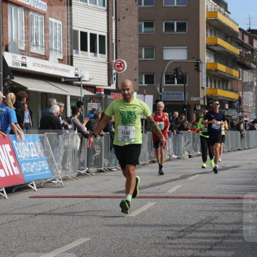 15.09.2024 - PSD Bank Halbmarathon Michael Strokosch http://msf.ph/oto/7060294 15.09.2024 11:42:39 Ziel 715, 760, 956, 1116, 1213, 1292, 1468, 1479, 1496, 1548, 1589, 1719, 2489, 2610, 2659 meine-sportfotos.de