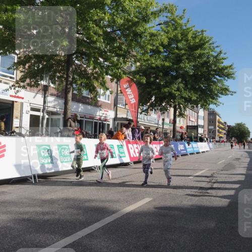 15.09.2024 - PSD Bank Halbmarathon Miley Keyser http://msf.ph/oto/7060303 15.09.2024 10:32:01 Ziel 11, 56, 57, 151, 202, 267, 276, 299 meine-sportfotos.de