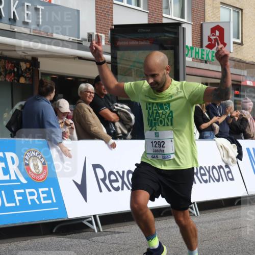 15.09.2024 - PSD Bank Halbmarathon Michael Strokosch http://msf.ph/oto/7060313 15.09.2024 11:42:42 Ziel 715, 760, 956, 1116, 1213, 1292, 1298, 1468, 1479, 1496, 1548, 1589, 1719, 2489, 2610, 2659 meine-sportfotos.de