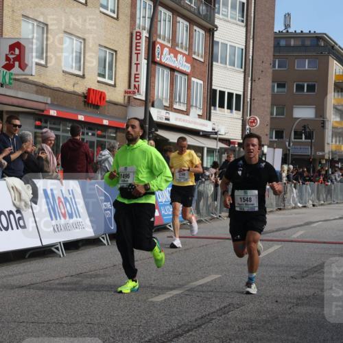 15.09.2024 - PSD Bank Halbmarathon Michael Strokosch http://msf.ph/oto/7060338 15.09.2024 11:42:47 Ziel 715, 760, 1292, 1298, 1468, 1496, 1548, 1719, 2489, 2659 meine-sportfotos.de