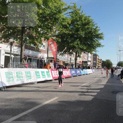 15.09.2024 - PSD Bank Halbmarathon Miley Keyser http://msf.ph/oto/7060343 15.09.2024 10:32:13 Ziel 56, 57, 148, 151, 193, 199, 267, 280 meine-sportfotos.de