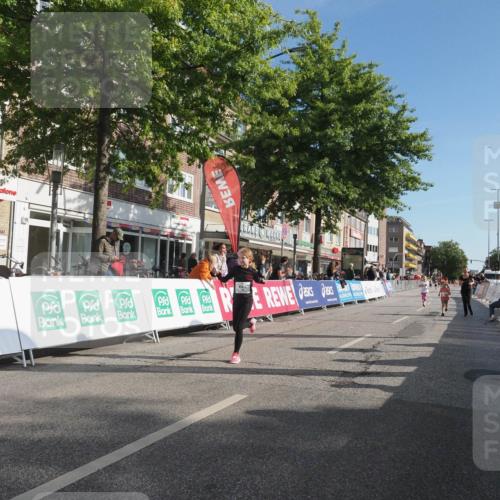 15.09.2024 - PSD Bank Halbmarathon Miley Keyser http://msf.ph/oto/7060348 15.09.2024 10:32:13 Ziel 56, 57, 148, 151, 193, 199, 267, 280 meine-sportfotos.de