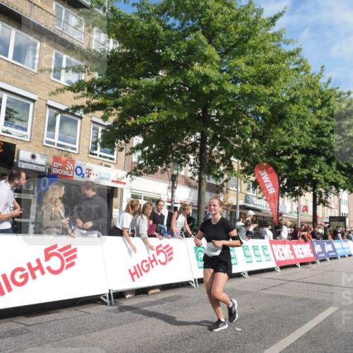 15.09.2024 - PSD Bank Halbmarathon Miley Keyser http://msf.ph/oto/7060350 15.09.2024 12:08:41 Ziel 791, 2003, 2011, 2088, 2281, 2401, 3049, 3554, 3559 meine-sportfotos.de