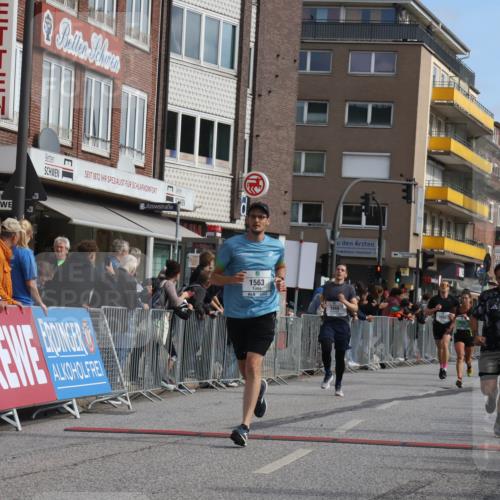 15.09.2024 - PSD Bank Halbmarathon Michael Strokosch http://msf.ph/oto/7060365 15.09.2024 11:42:55 Ziel 752, 760, 942, 1226, 1298, 1343, 1496, 1548, 1563, 1652, 2489, 2651 meine-sportfotos.de