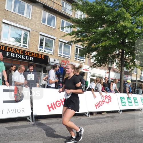15.09.2024 - PSD Bank Halbmarathon Miley Keyser http://msf.ph/oto/7060370 15.09.2024 12:08:42 Ziel 791, 2003, 2011, 2088, 2281, 2401, 2891, 3554, 3559 meine-sportfotos.de