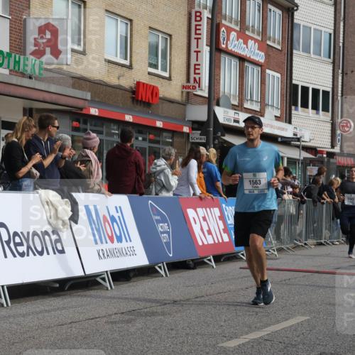 15.09.2024 - PSD Bank Halbmarathon Michael Strokosch http://msf.ph/oto/7060373 15.09.2024 11:42:56 Ziel 752, 760, 942, 1226, 1298, 1343, 1496, 1548, 1563, 1652, 2489, 2651 meine-sportfotos.de