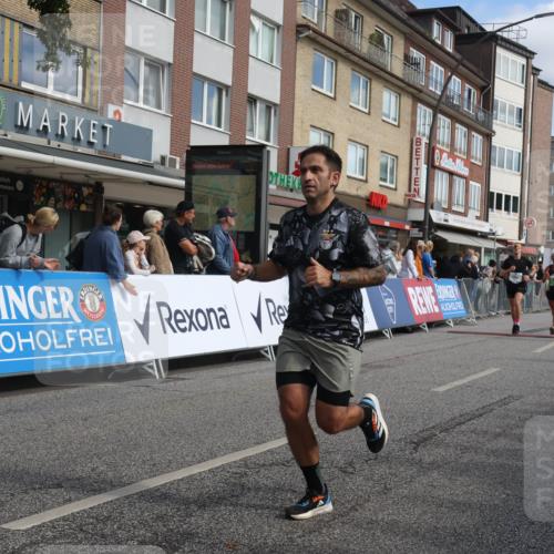 15.09.2024 - PSD Bank Halbmarathon Michael Strokosch http://msf.ph/oto/7060393 15.09.2024 11:43:00 Ziel 752, 942, 1226, 1298, 1343, 1563, 1652, 2651, 2694 meine-sportfotos.de