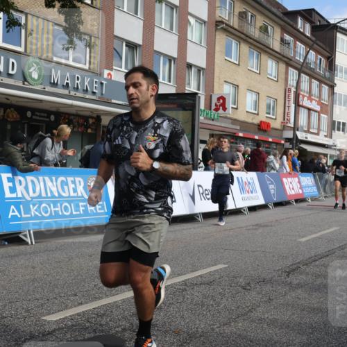 15.09.2024 - PSD Bank Halbmarathon Michael Strokosch http://msf.ph/oto/7060395 15.09.2024 11:43:00 Ziel 752, 942, 1226, 1298, 1343, 1563, 1652, 2651, 2694 meine-sportfotos.de
