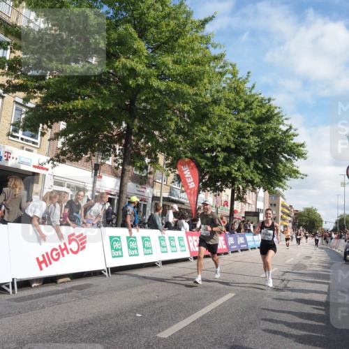 15.09.2024 - PSD Bank Halbmarathon Miley Keyser http://msf.ph/oto/7060397 15.09.2024 12:08:45 Ziel 791, 1699, 1949, 2003, 2011, 2088, 2281, 2891, 3554, 3559 meine-sportfotos.de