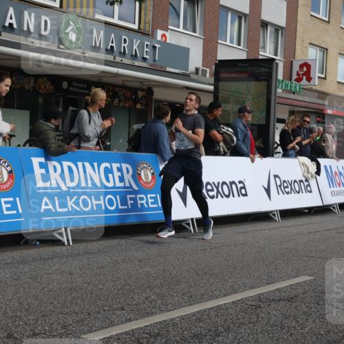 15.09.2024 - PSD Bank Halbmarathon Michael Strokosch http://msf.ph/oto/7060400 15.09.2024 11:43:01 Ziel 752, 942, 1224, 1226, 1343, 1563, 1652, 2651, 2694 meine-sportfotos.de