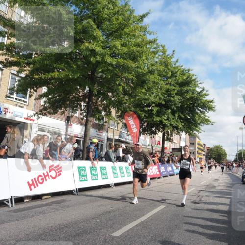 15.09.2024 - PSD Bank Halbmarathon Miley Keyser http://msf.ph/oto/7060401 15.09.2024 12:08:45 Ziel 791, 1699, 1949, 2003, 2011, 2088, 2281, 2891, 3554, 3559 meine-sportfotos.de