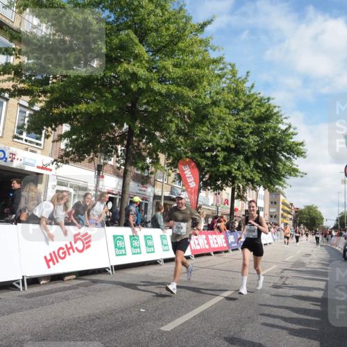15.09.2024 - PSD Bank Halbmarathon Miley Keyser http://msf.ph/oto/7060408 15.09.2024 12:08:46 Ziel 791, 1699, 1949, 2003, 2088, 2281, 2621, 2891, 2908, 3554, 3559 meine-sportfotos.de