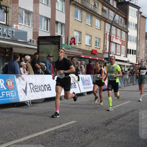 15.09.2024 - PSD Bank Halbmarathon Michael Strokosch http://msf.ph/oto/7060411 15.09.2024 11:43:02 Ziel 752, 942, 1224, 1226, 1273, 1343, 1563, 1652, 2651, 2694 meine-sportfotos.de
