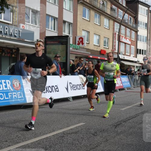 15.09.2024 - PSD Bank Halbmarathon Michael Strokosch http://msf.ph/oto/7060412 15.09.2024 11:43:02 Ziel 752, 942, 1224, 1226, 1273, 1343, 1563, 1652, 2651, 2694 meine-sportfotos.de