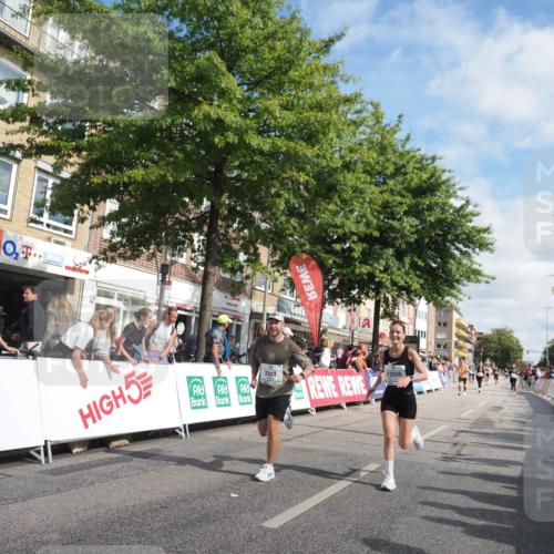 15.09.2024 - PSD Bank Halbmarathon Miley Keyser http://msf.ph/oto/7060413 15.09.2024 12:08:46 Ziel 791, 1699, 1949, 2003, 2088, 2281, 2621, 2891, 2908, 3554, 3559 meine-sportfotos.de