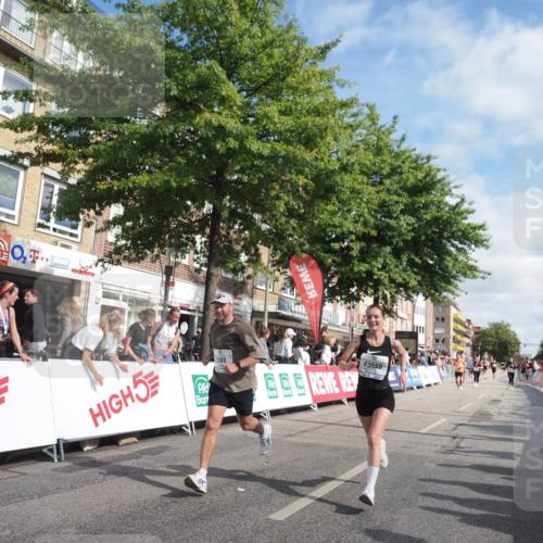 15.09.2024 - PSD Bank Halbmarathon Miley Keyser http://msf.ph/oto/7060421 15.09.2024 12:08:46 Ziel 791, 1699, 1949, 2003, 2088, 2281, 2621, 2891, 2908, 3554, 3559 meine-sportfotos.de