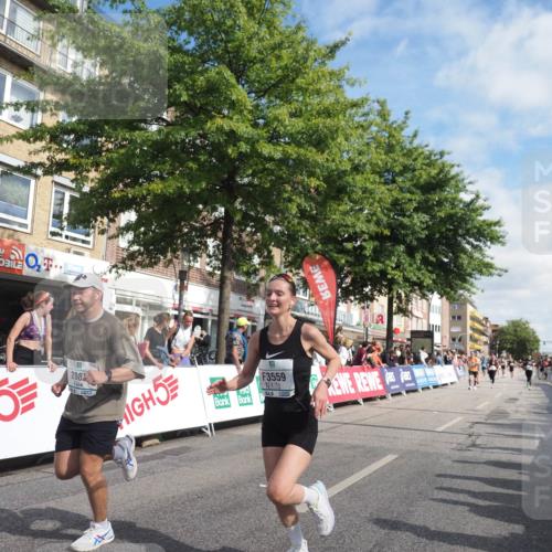 15.09.2024 - PSD Bank Halbmarathon Miley Keyser http://msf.ph/oto/7060438 15.09.2024 12:08:47 Ziel 791, 1699, 1912, 1949, 2003, 2088, 2281, 2621, 2891, 2908, 3554, 3559 meine-sportfotos.de