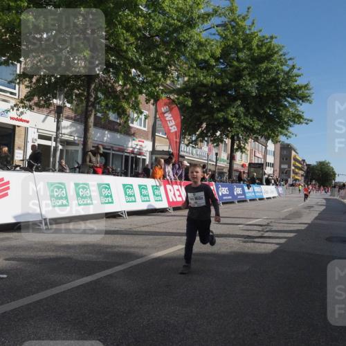 15.09.2024 - PSD Bank Halbmarathon Miley Keyser http://msf.ph/oto/7060440 15.09.2024 10:32:22 Ziel 40, 148, 157, 193, 199, 280, 301 meine-sportfotos.de