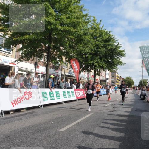 15.09.2024 - PSD Bank Halbmarathon Miley Keyser http://msf.ph/oto/7060442 15.09.2024 12:08:53 Ziel 1664, 1699, 1912, 1949, 2088, 2165, 2240, 2621, 2796, 2891, 2908, 3200, 3559 meine-sportfotos.de
