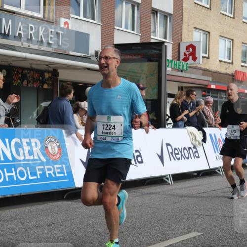 15.09.2024 - PSD Bank Halbmarathon Michael Strokosch http://msf.ph/oto/7060449 15.09.2024 11:43:11 Ziel 752, 942, 1224, 1273, 1279, 1299, 1343, 1652, 1653, 2565, 2641, 2651, 2694 meine-sportfotos.de