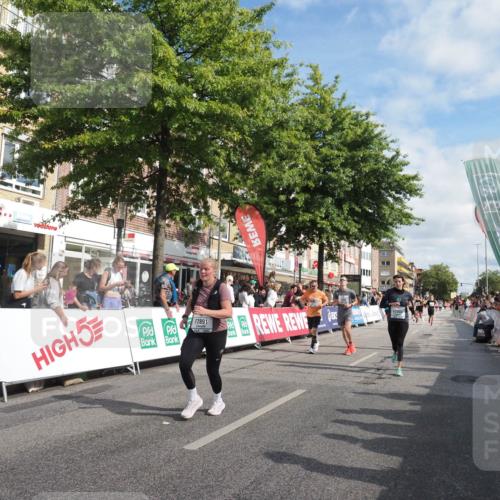 15.09.2024 - PSD Bank Halbmarathon Miley Keyser http://msf.ph/oto/7060458 15.09.2024 12:08:54 Ziel 1664, 1699, 1786, 1912, 1949, 2088, 2165, 2240, 2621, 2796, 2891, 2908, 3200 meine-sportfotos.de