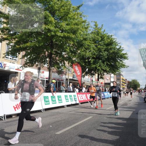 15.09.2024 - PSD Bank Halbmarathon Miley Keyser http://msf.ph/oto/7060462 15.09.2024 12:08:54 Ziel 1664, 1699, 1786, 1912, 1949, 2088, 2165, 2240, 2621, 2796, 2891, 2908, 3200 meine-sportfotos.de