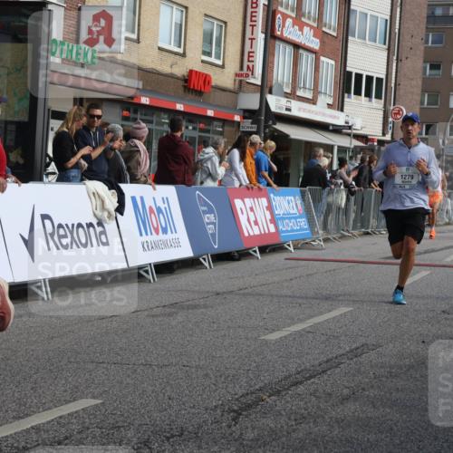 15.09.2024 - PSD Bank Halbmarathon Michael Strokosch http://msf.ph/oto/7060468 15.09.2024 11:43:13 Ziel 752, 942, 1224, 1273, 1279, 1299, 1377, 1443, 1652, 1653, 2488, 2565, 2641, 2651, 2694 meine-sportfotos.de