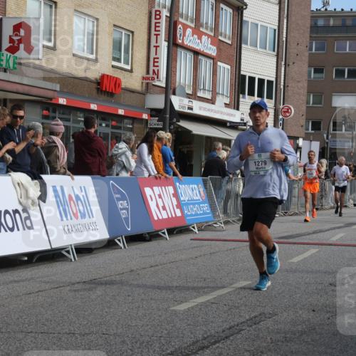 15.09.2024 - PSD Bank Halbmarathon Michael Strokosch http://msf.ph/oto/7060470 15.09.2024 11:43:13 Ziel 752, 942, 1224, 1273, 1279, 1299, 1377, 1443, 1652, 1653, 2488, 2565, 2641, 2651, 2694 meine-sportfotos.de