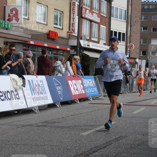 15.09.2024 - PSD Bank Halbmarathon Michael Strokosch http://msf.ph/oto/7060472 15.09.2024 11:43:14 Ziel 752, 942, 1224, 1273, 1279, 1299, 1332, 1377, 1443, 1652, 1653, 2488, 2565, 2641, 2651, 2694 meine-sportfotos.de