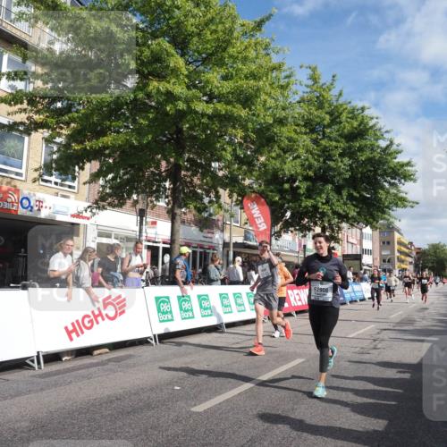 15.09.2024 - PSD Bank Halbmarathon Miley Keyser http://msf.ph/oto/7060486 15.09.2024 12:08:55 Ziel 1446, 1664, 1699, 1786, 1912, 1949, 2165, 2214, 2240, 2621, 2796, 2891, 2908, 3200 meine-sportfotos.de