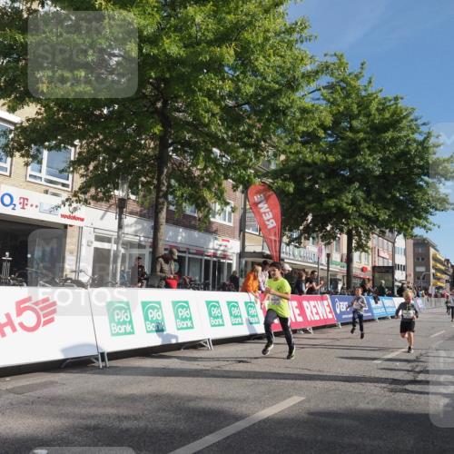 15.09.2024 - PSD Bank Halbmarathon Miley Keyser http://msf.ph/oto/7060499 15.09.2024 10:32:31 Ziel 40, 68, 83, 157, 193, 232, 280, 301 meine-sportfotos.de